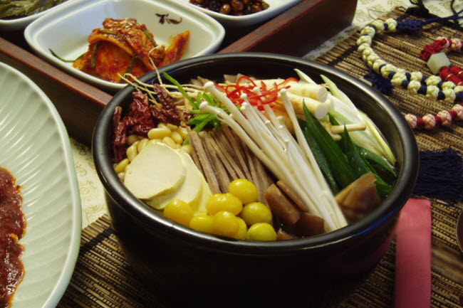 고령 -  인삼도토리수제비