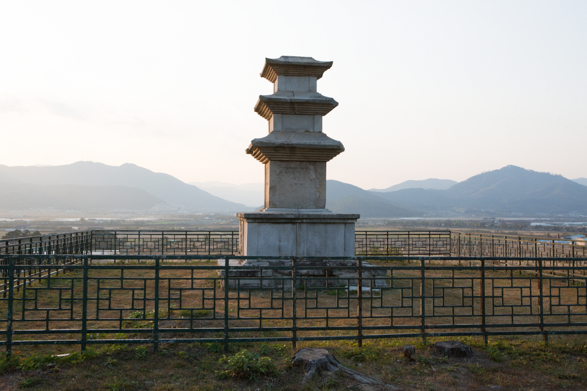 경주 남산 창림사지 삼층석탑_2